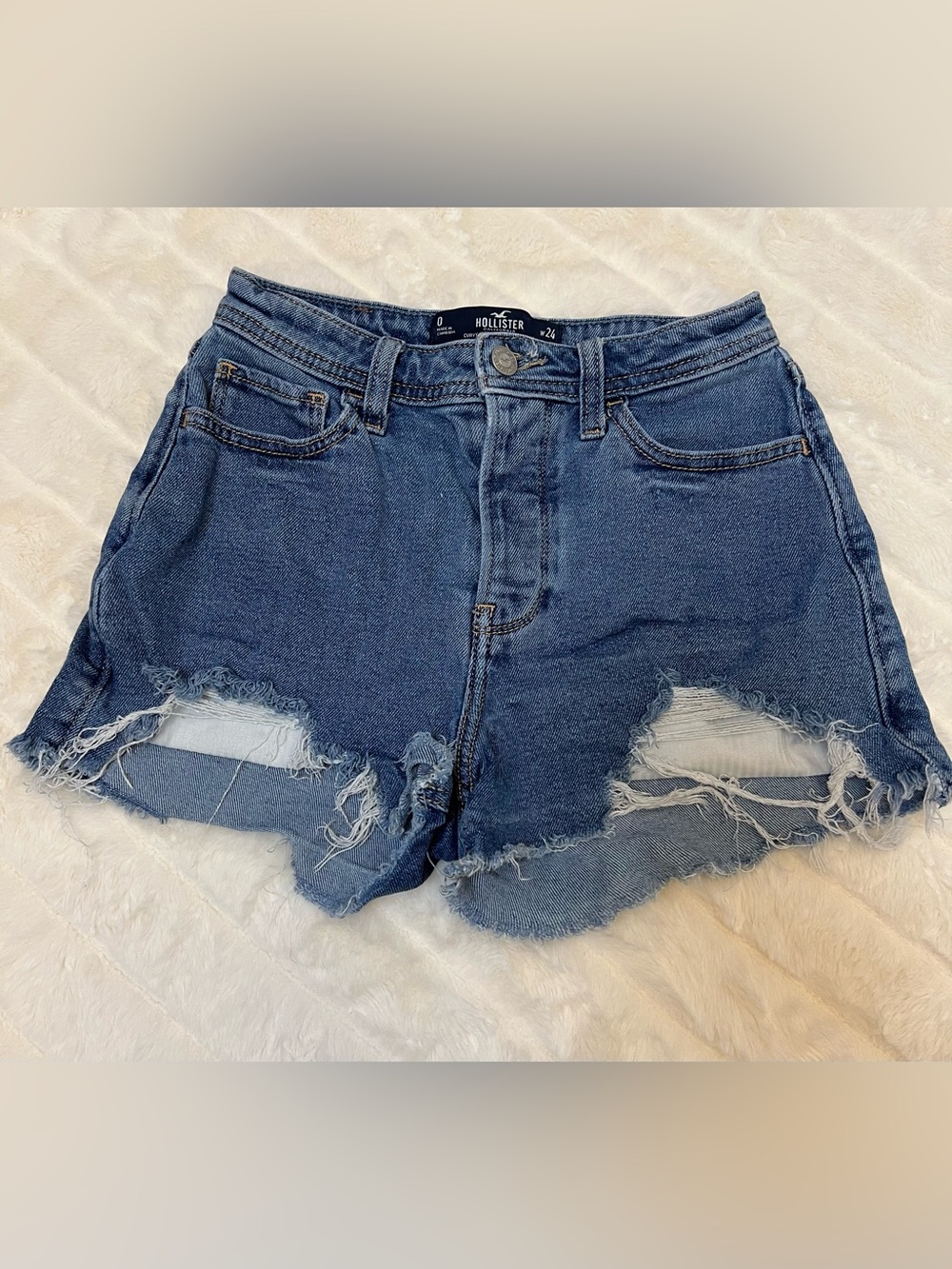 Hollister Size 0 / 24 Curvy High Rise Mom Jean Shorts Denim Distressed Festival